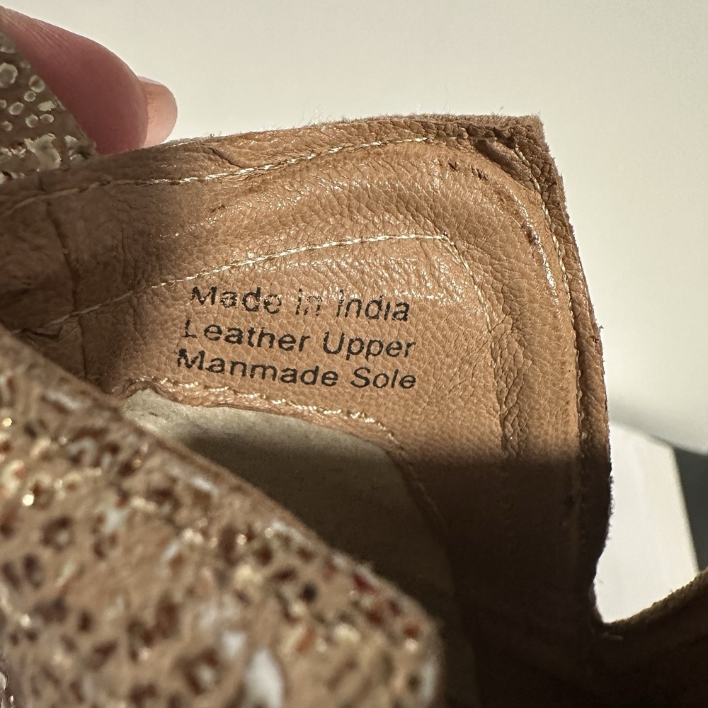 Diba True Split Ankle Boots Suede Gold Metallic Leather Womens Sz 7.5 Western - Picture 2 of 8